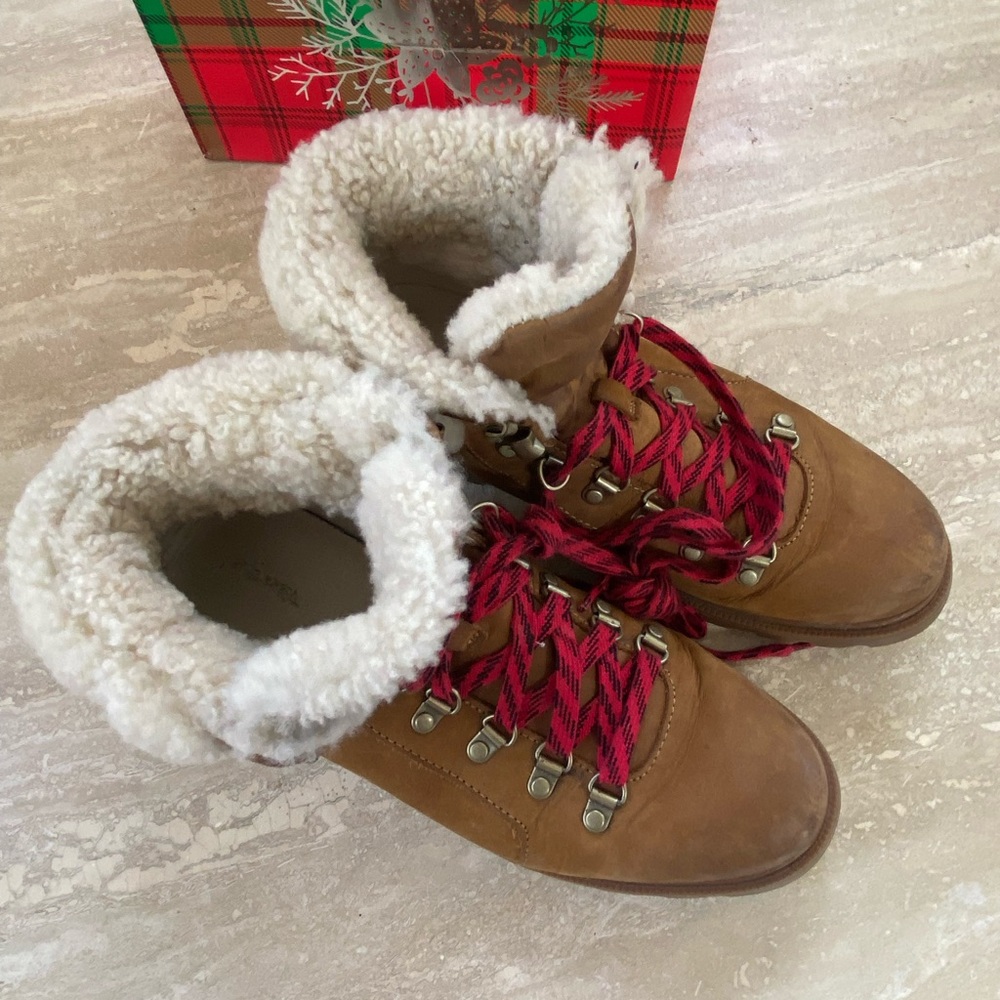 sorel phoenix lace leather bootie